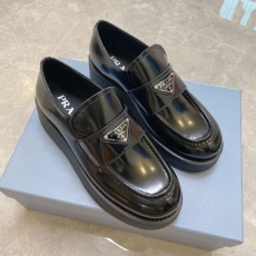 Prada Low Shoes